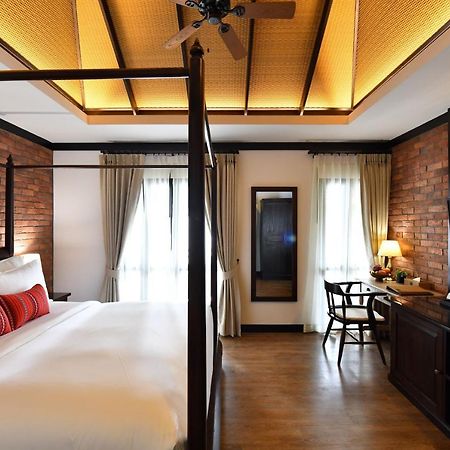 El Barrio Lanna Hotell Chiang Mai Exteriör bild
