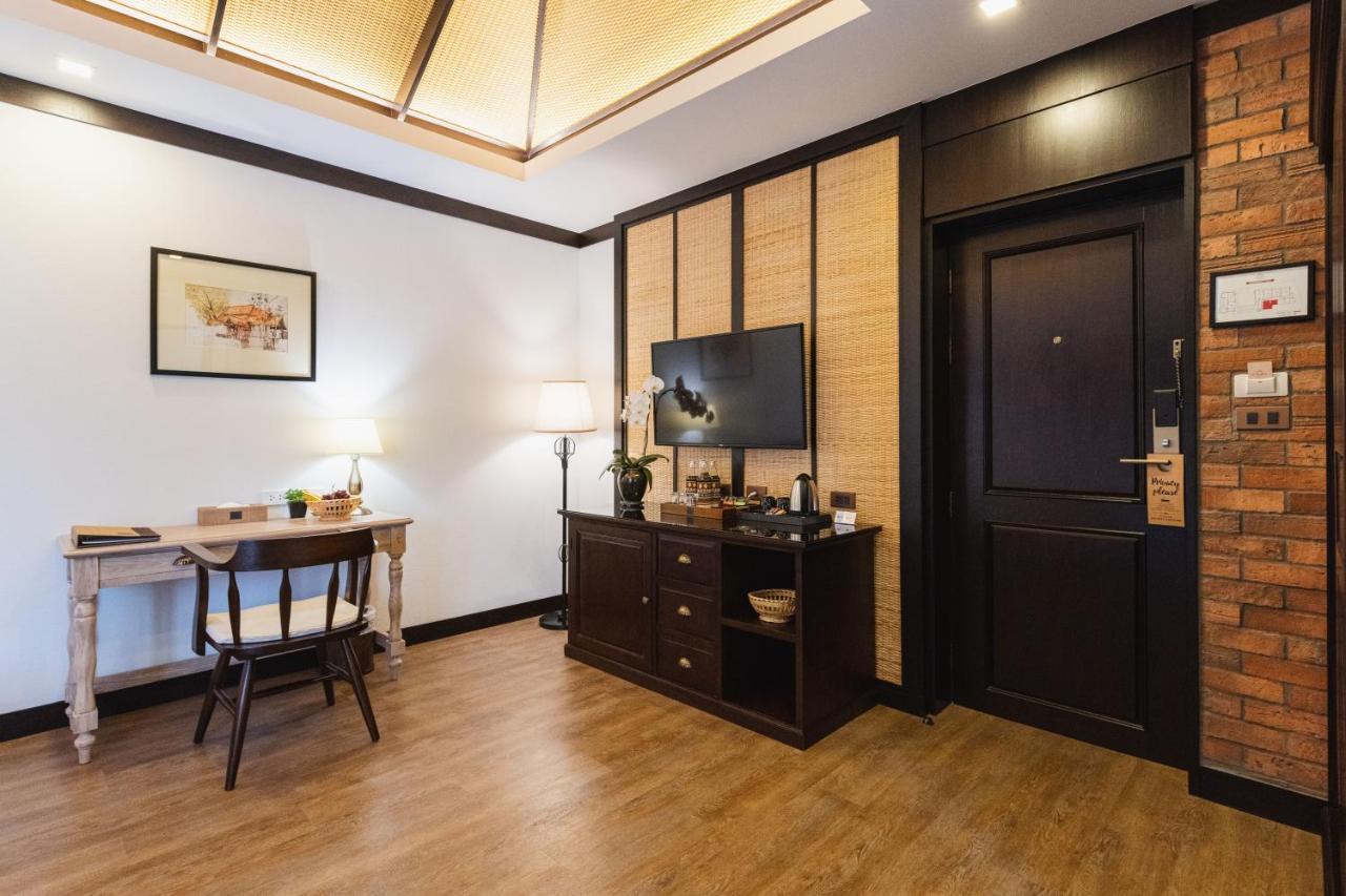 El Barrio Lanna Hotell Chiang Mai Exteriör bild