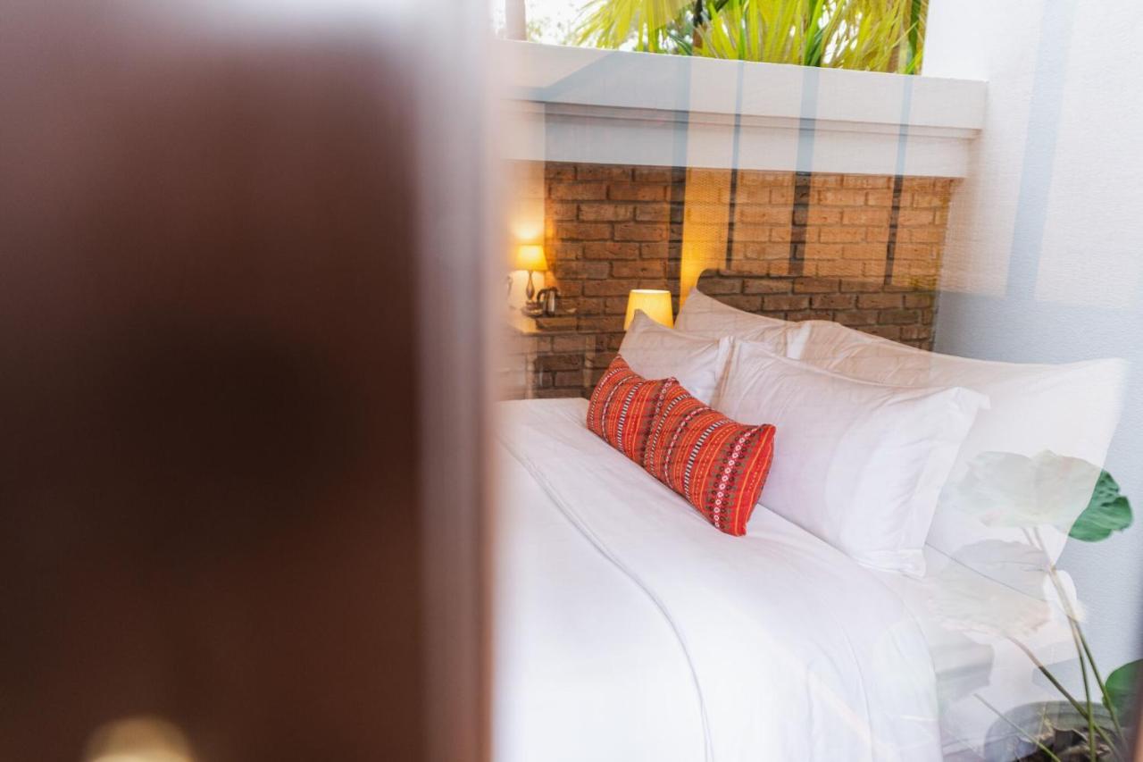 El Barrio Lanna Hotell Chiang Mai Exteriör bild