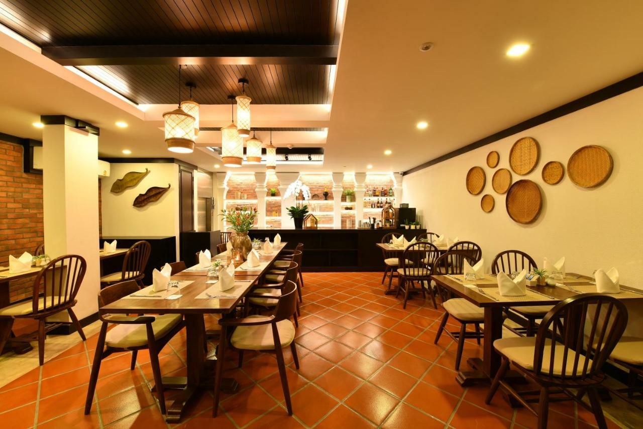 El Barrio Lanna Hotell Chiang Mai Exteriör bild
