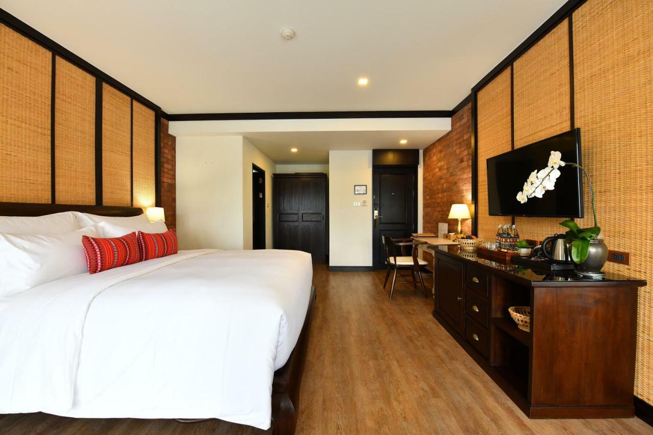 El Barrio Lanna Hotell Chiang Mai Exteriör bild